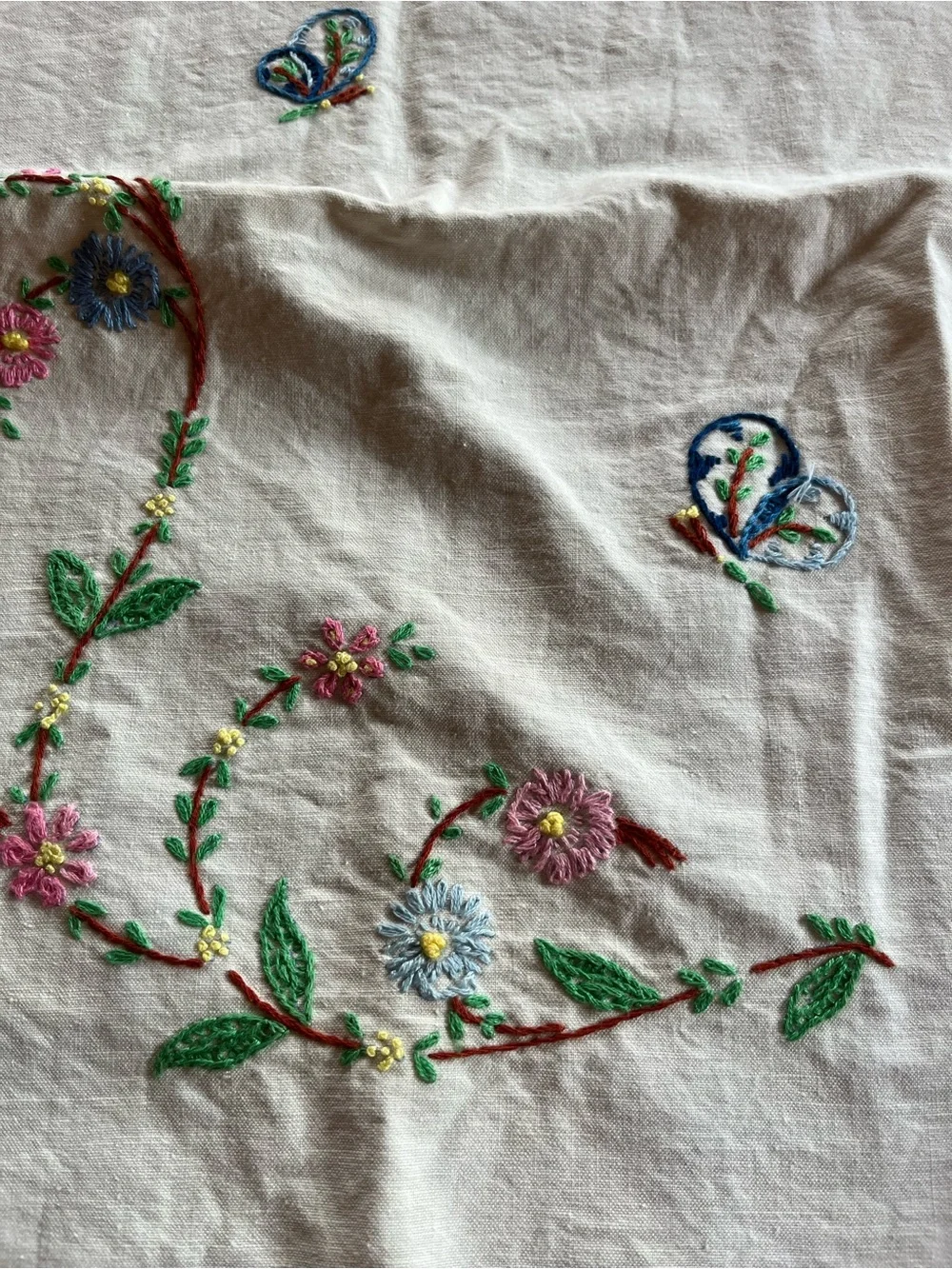Vintage hand embroidered table runner